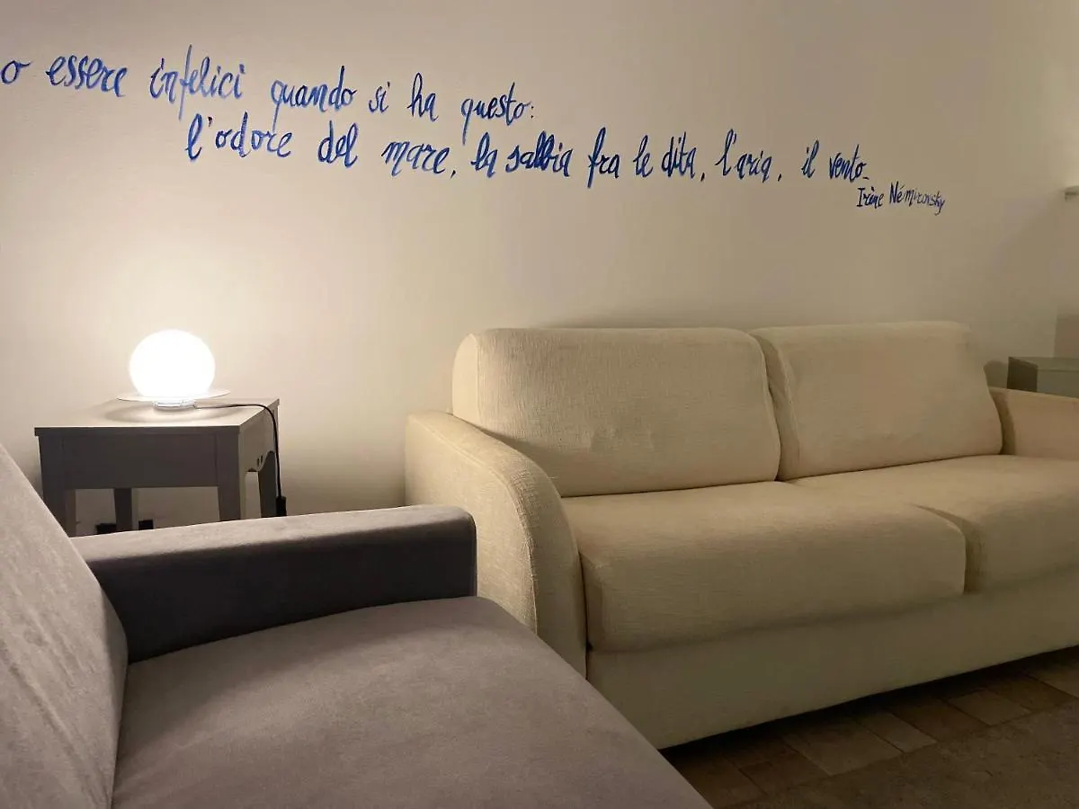 Appartamento Splendida taverna dotata di tutti i comfort a 500 mt dal mare Marina Di Carrara